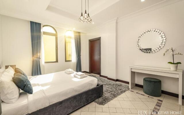 LUX - The Savoy Palm Villa