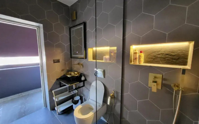 La Mirage Apartment 04