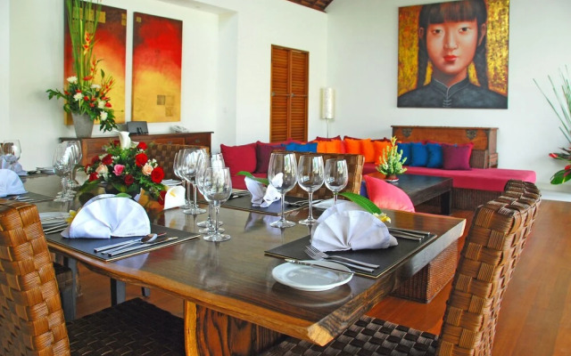 Saba Villa