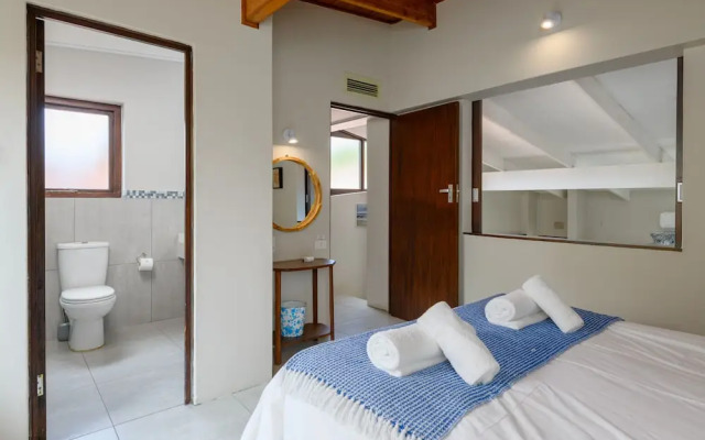 San Lameer Villa Rentals 3114