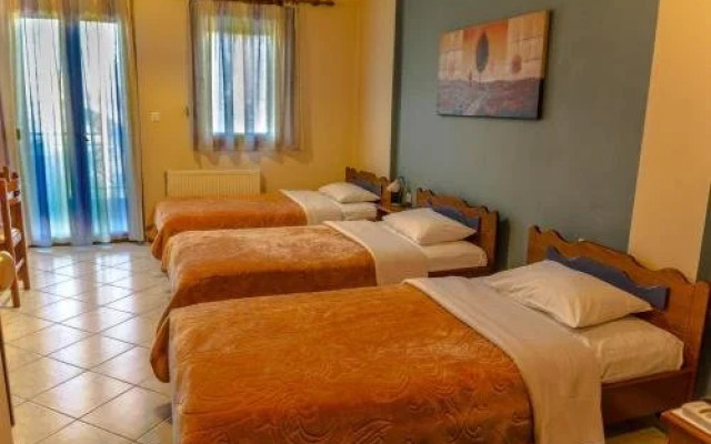 Tsironis Guesthouse