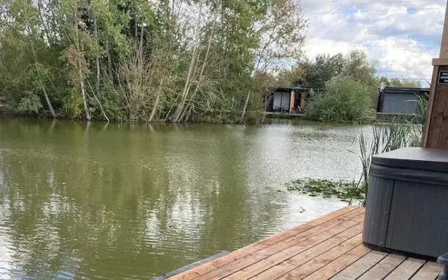 The Waterfront Lodges