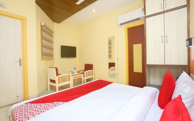 OYO 16949 Hotel Indiano