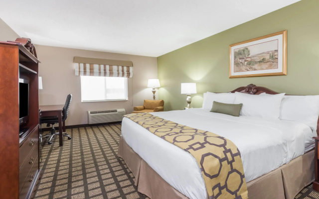 Baymont by Wyndham Fulton