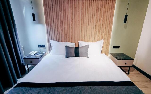 Polek Hotel