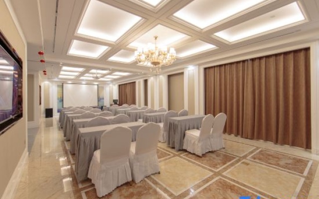 Osborn Theme Hotel – Business – Huizhou