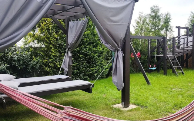 Holiday Homes With Swimming Pool and Jacuzzi Rewal