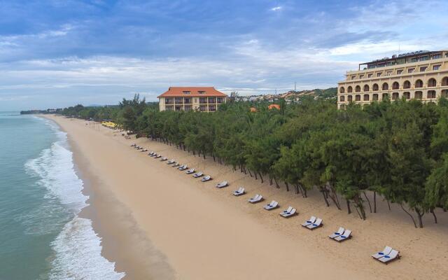 Sunny Beach Resort and Spa