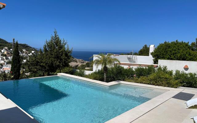 Fantastic Holiday Home in Cala Vadella with Sea-views