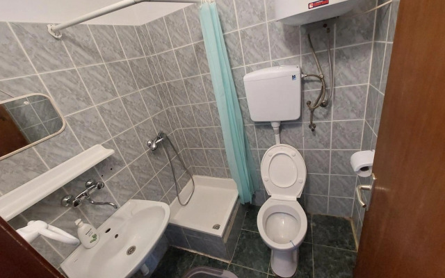 Apartments Pocrnić - 50 m from the beach