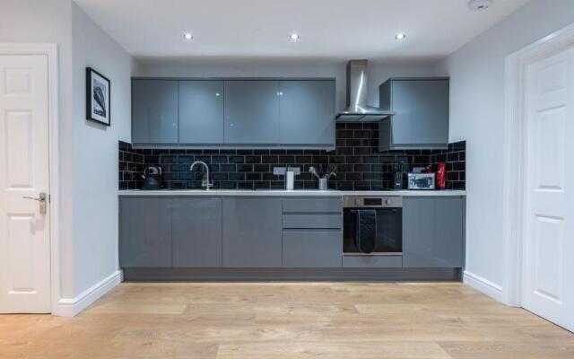 Charming 3-bed House in Newcastle Upon Tyne