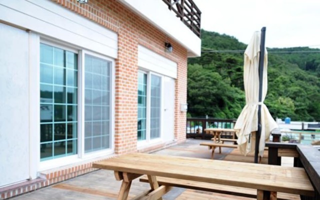 Tongyeong Hanin Pension