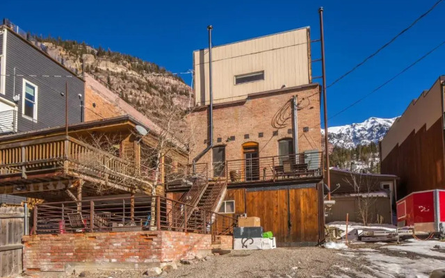 736 Main Street Loft