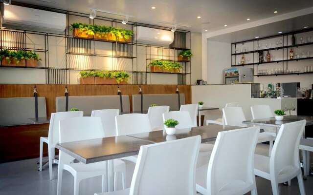 Casa Veles Hotel