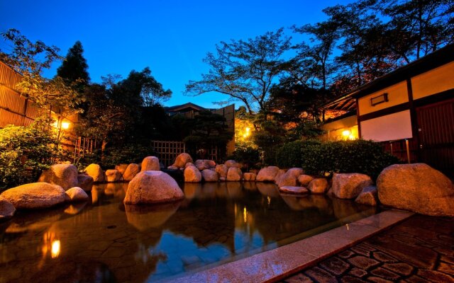 Green Hotel