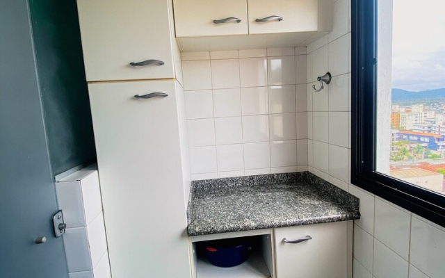 Apartamento no Guarujá com vista para o mar