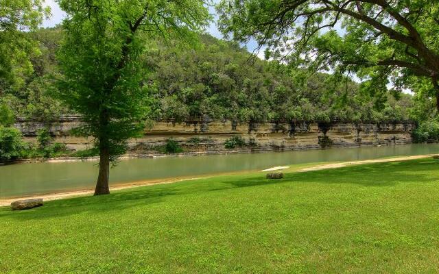 Rivendell RG 208 in Canyon Lake