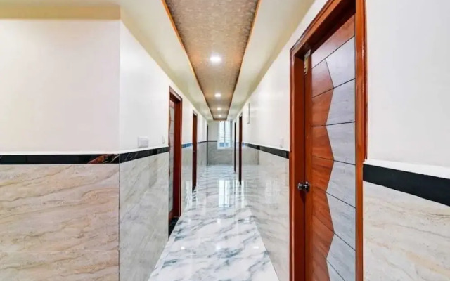 Hotel Karnataka Suites