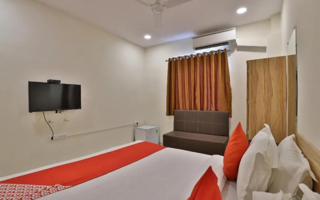 Hotel Radhanand by OYO Rooms