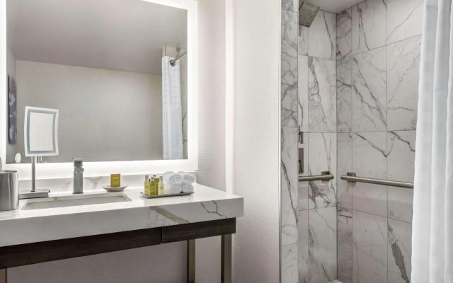 Hilton Grand Vacations Club Chicago Magnificent Mile