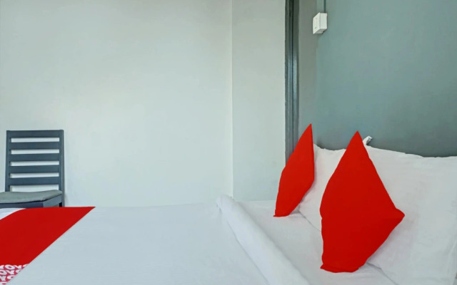 Hotel Green Leaves by OYO Rooms