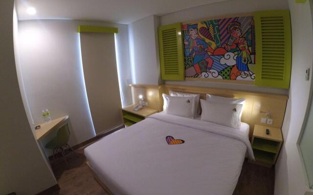 MaxoneHotel at Kramat