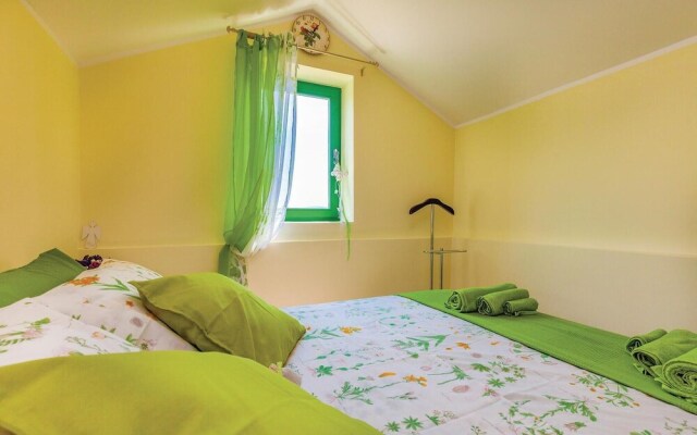 Beautiful home in Polje w/ 2 Bedrooms