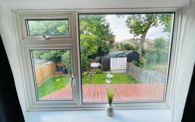 Enfield Chase Serviced Apartment