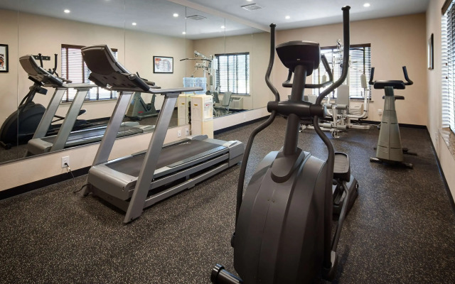 Best Western Plus Gateway Inn & Suites