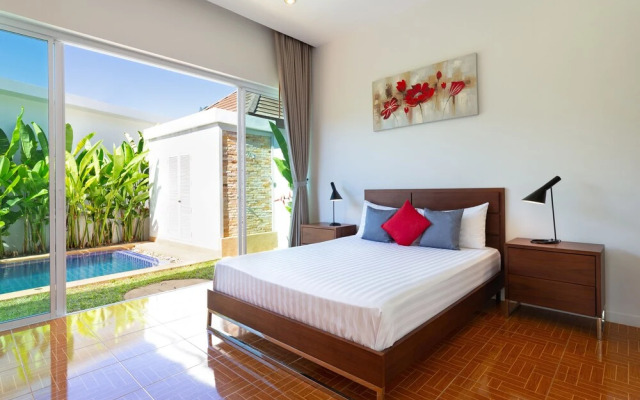 Tropical Stay at 2BR Pool Villa Greens 8