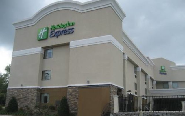 Holiday Inn Express W 40 Whitebridge Rd(Ex.Baymont Inn And Suites Nashville West)