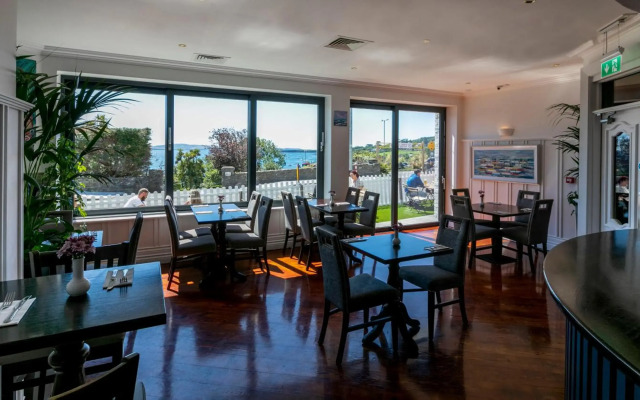 Schull Harbour Hotel & Leisure Centre