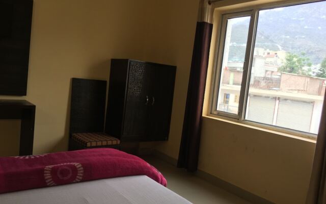 Hotel Jai Mata Di