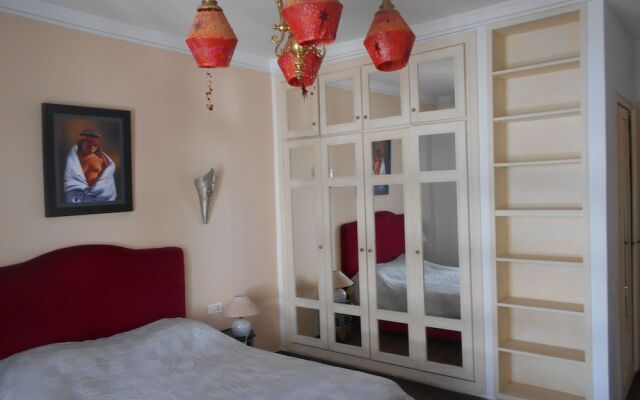 Cozy Marina PentHouse  Ref T32401