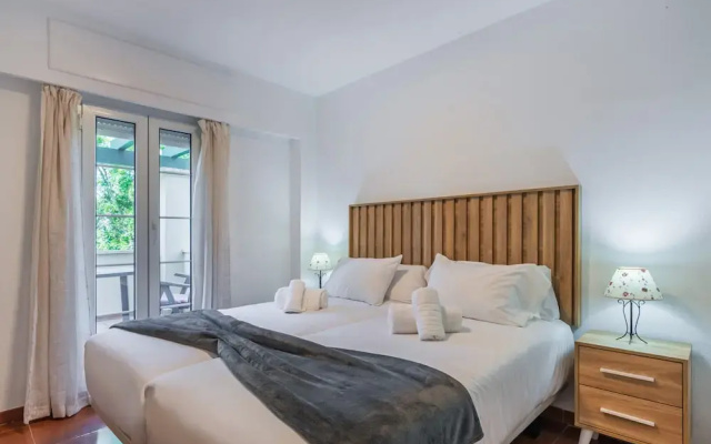 2-bedroom Beachfront Apartment