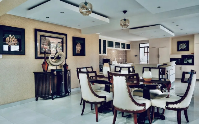 Escapade Lux Guesthouse