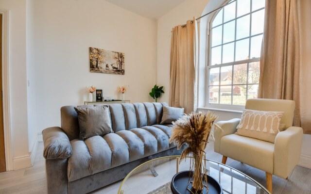Lovely 1-bed Apartment in Wigan