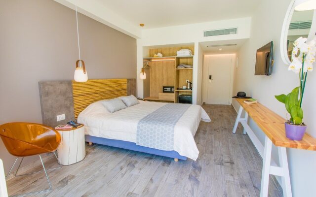 White Dreams Resort