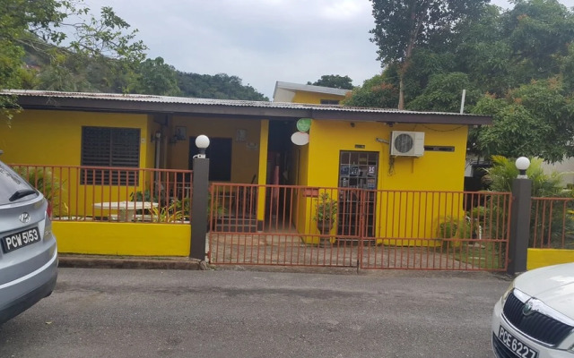 Tony's Guest House