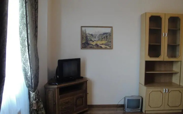 7 Квадратов на Зиповской