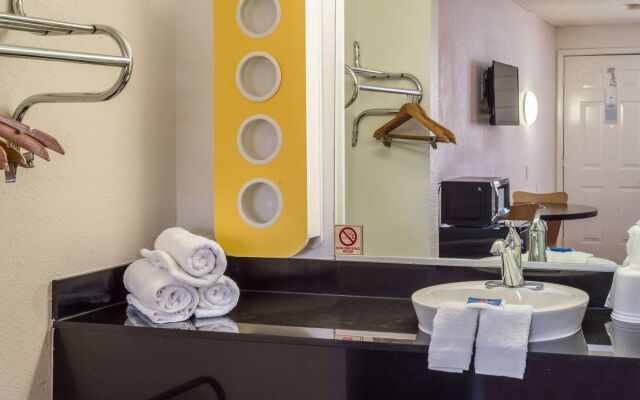 Motel 6 Mesquite, TX - Rodeo - Convention Ctr