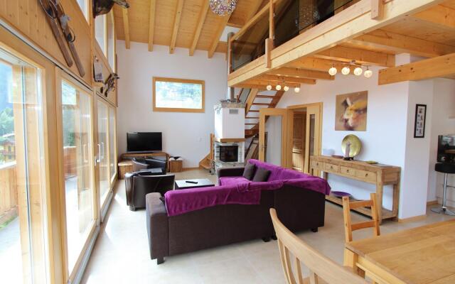 Chalet in La Tzoumaz With Sauna Views