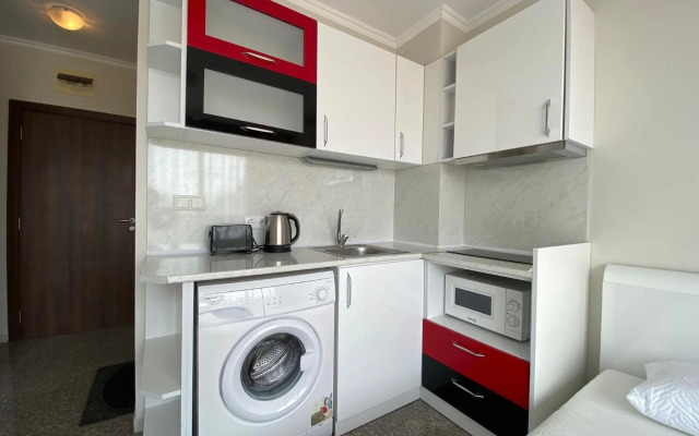 Private Cozy Studio Admiral Plaza C52