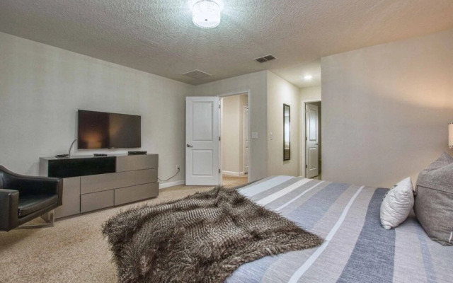 Storey Lake-6 Bedroom Pool Home-1651ST