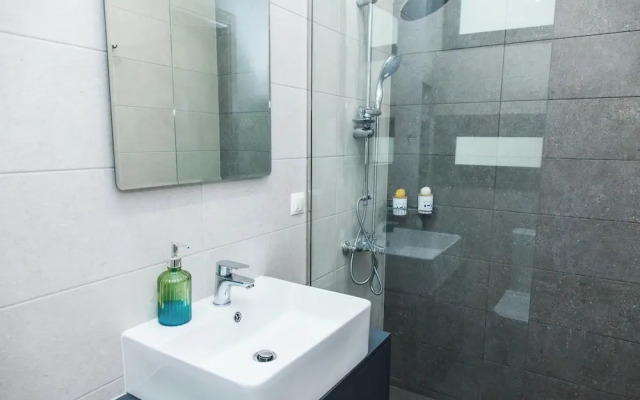 Elegant Rooms Athens