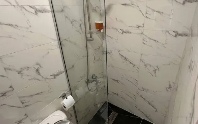 Private 33near Downtown Kh&sh