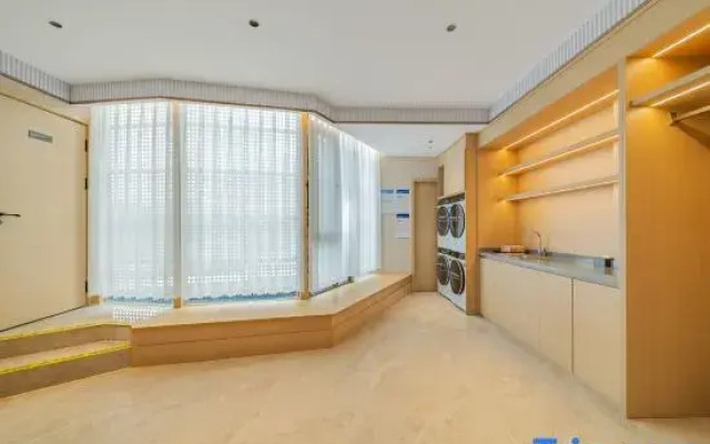 Yilong Anyue Hotel (Shanghai Gutang Road Subway Station Branch)