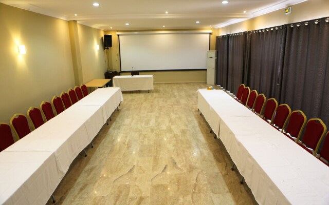 MauriCenter Hotel