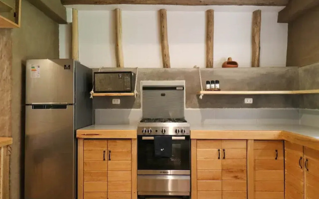 w Majestic 3BR House in Villa Sagrado