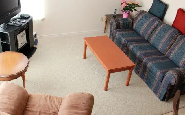 Peachland Lakeview Vacation Suite